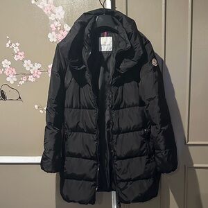 Moncler Elegant Black Down Coat
